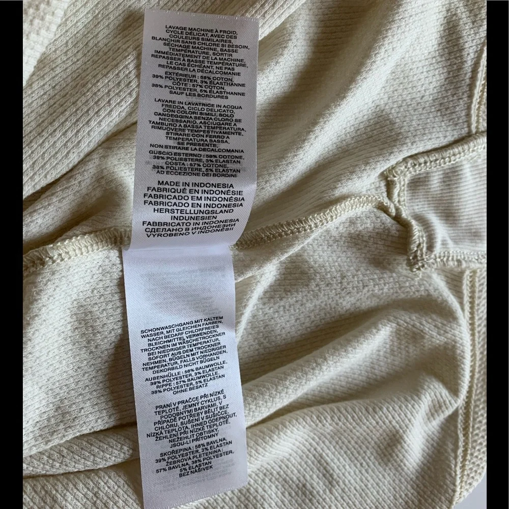 COPY - A cute columbia long sleeve shirt - Picture 9 of 11